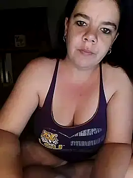 Snapshot of Hornyparratjie chatting on 03/14/25, 11:00 Hornyparratjie online show from 03/14/25, 11:00