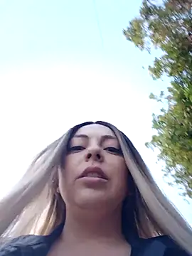 madelaine- online show from 09/09/25, 10:31