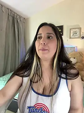 valentina jonnes1 online show from 12/12/24, 03:10