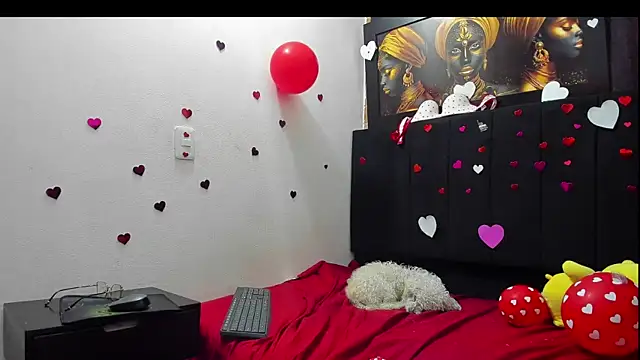 Evaaross 2345 online show from 02/14/26, 01:19