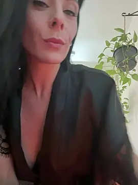 Snapshot of VixenVixie chatting on 12/16/24, 10:34 VixenVixie online show from 12/16/24, 10:34