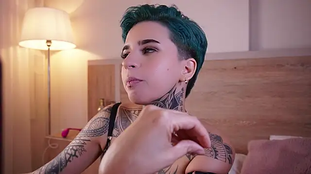 AliceShazaham  online show from 02/07/25, 09:16