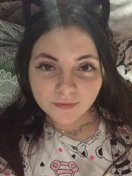 Snapshot of fairy365 chatting on 12/12/24, 11:07 fairy365 online show from 12/12/24, 11:07