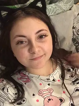 Snapshot of fairy365 chatting on 01/05/25, 09:05 fairy365 online show from 01/05/25, 09:05