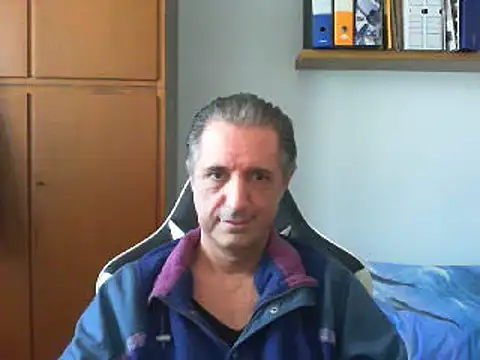 lliuk70mi online show from 02/04/25, 01:27
