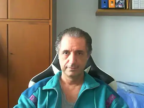 lliuk70mi online show from 03/10/25, 12:59