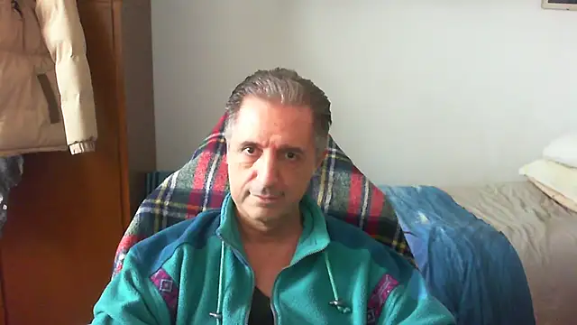 lliuk70mi online show from 03/06/26, 02:24