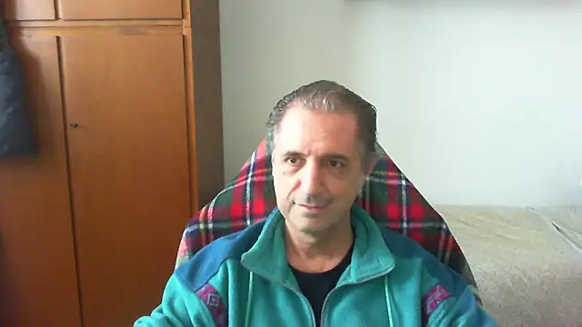 lliuk70mi online show from 04/22/26, 01:34