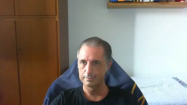 Snapshot of lliuk70mi chatting on 06/09/26, 12:28 lliuk70mi online show from 06/09/26, 12:28