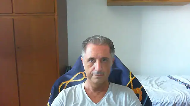 Snapshot of lliuk70mi chatting on 06/23/26, 12:36 lliuk70mi online show from 06/23/26, 12:36
