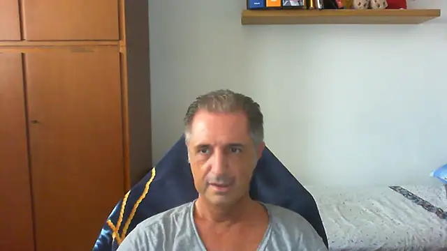 Snapshot of lliuk70mi chatting on 06/30/26, 12:17 lliuk70mi online show from 06/30/26, 12:17