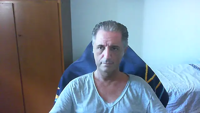 Snapshot of lliuk70mi chatting on 07/05/26, 12:56 lliuk70mi online show from 07/05/26, 12:56