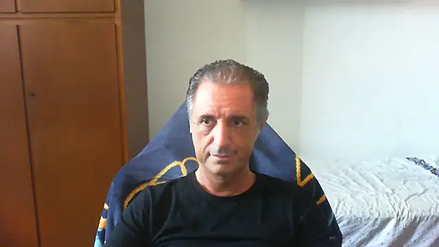 Snapshot of lliuk70mi chatting on 07/28/26, 01:21 lliuk70mi online show from 07/28/26, 01:21