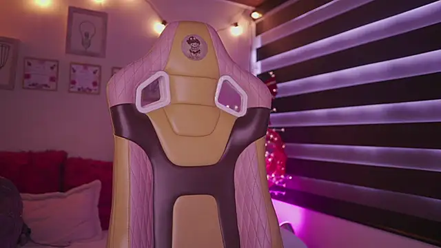 milly kenner online show from 12/14/25, 02:55