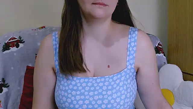 Snapshot of ChubbyMaia chatting on 01/12/25, 03:03 ChubbyMaia online show from 01/12/25, 03:03