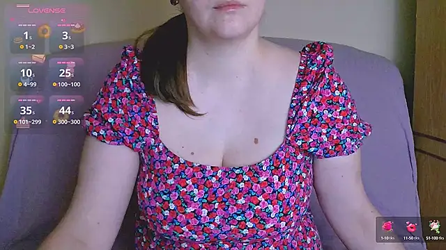 Snapshot of ChubbyMaia chatting on 02/02/25, 10:24 ChubbyMaia online show from 02/02/25, 10:24