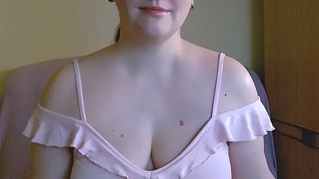 Snapshot of ChubbyMaia chatting on 02/26/25, 12:36 ChubbyMaia online show from 02/26/25, 12:36