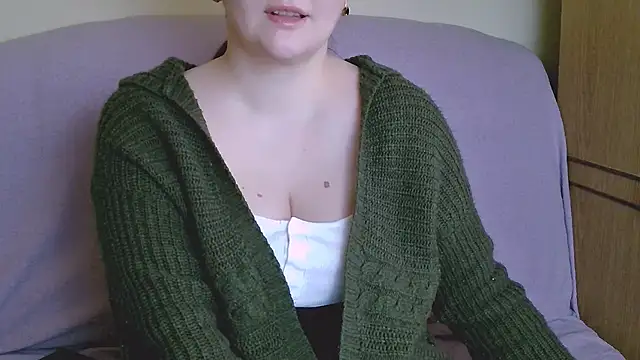 Snapshot of ChubbyMaia chatting on 03/03/25, 12:27 ChubbyMaia online show from 03/03/25, 12:27
