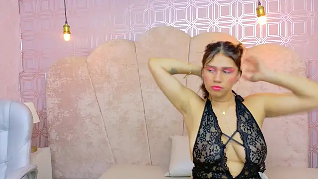 Annyeli online show from 04/15/26, 12:50