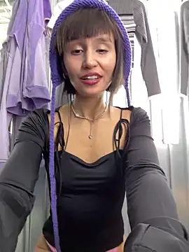 bigbabykiki online show from 12/17/24, 09:17