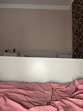 bigbabykiki online show from 02/23/25, 04:24