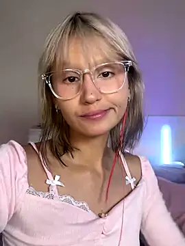 bigbabykiki online show from 09/10/25, 06:35