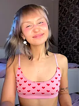 bigbabykiki online show from 12/19/25, 06:59