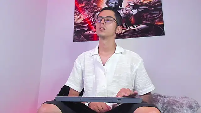 Ethan Sai    online show from 02/24/25, 11:09