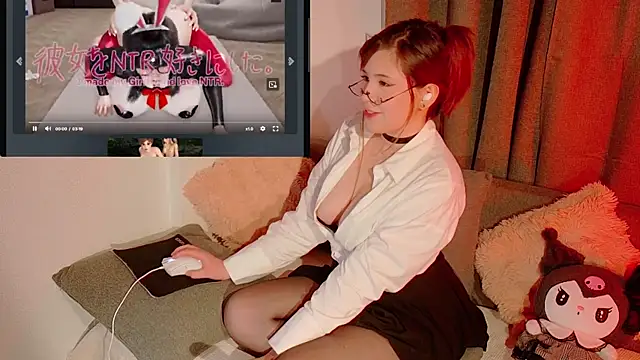 Snapshot of Amoki_Uki chatting on 11/16/25, 10:59 Amoki Uki online show from 11/16/25, 10:59