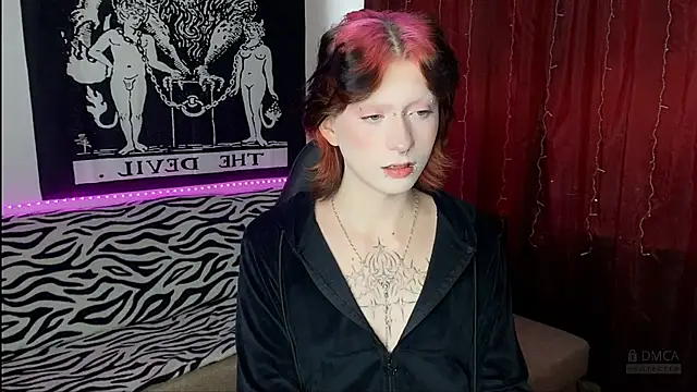 Snapshot of Vailyreb_ chatting on 02/22/25, 10:18 Vailyreb online show from 02/22/25, 10:18