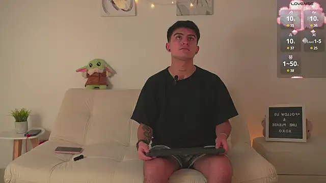 tommy and sophie online show from 02/15/25, 04:03