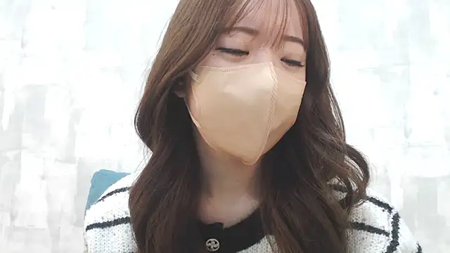 Snapshot of LOVE_MOMO_LOVE chatting on 12/16/24, 11:22 LOVE MOMO LOVE online show from 12/16/24, 11:22