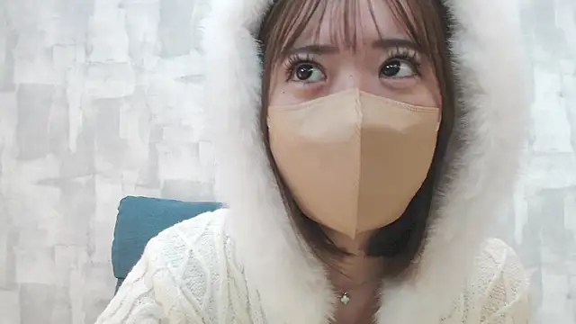 Snapshot of LOVE_MOMO_LOVE chatting on 01/12/25, 11:28 LOVE MOMO LOVE online show from 01/12/25, 11:28