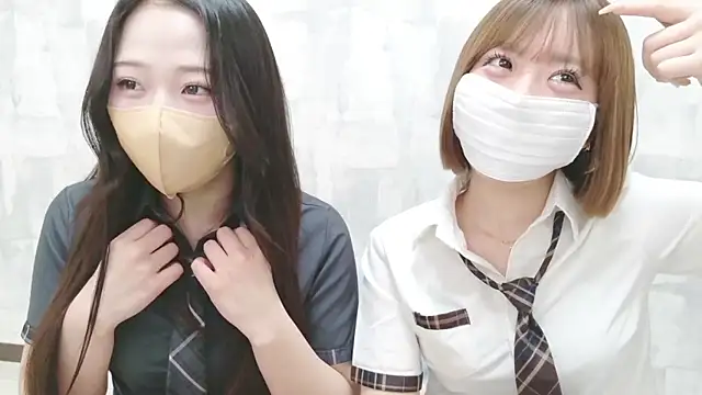 Snapshot of LOVE_MOMO_LOVE chatting on 03/27/26, 12:38 LOVE MOMO LOVE online show from 03/27/26, 12:38