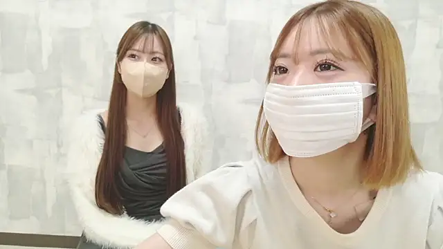 Snapshot of LOVE_MOMO_LOVE chatting on 05/12/26, 11:40 LOVE MOMO LOVE online show from 05/12/26, 11:40