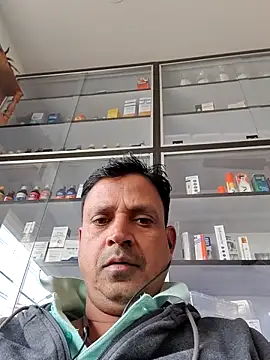 Raj1043 online show from 11/25/25, 04:56