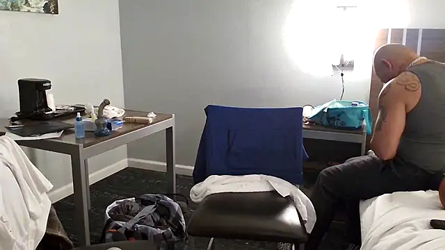 EatMyCake831 online show from 02/09/25, 06:43