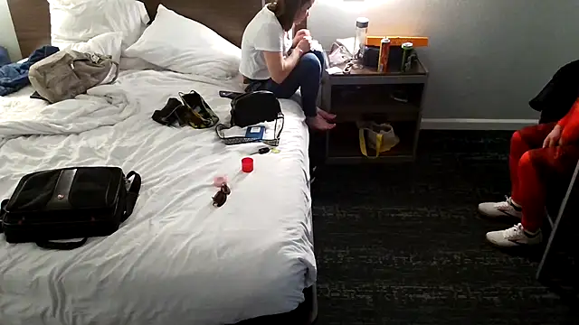 EatMyCake831 online show from 03/05/25, 12:05