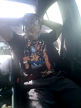 EatMyCake831 online show from 10/23/25, 05:12