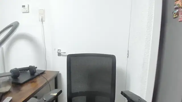 BigromeoXX online show from 11/18/25, 08:13