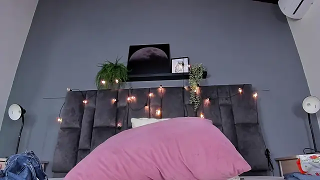 DulceAurora   online show from 03/31/26, 02:57