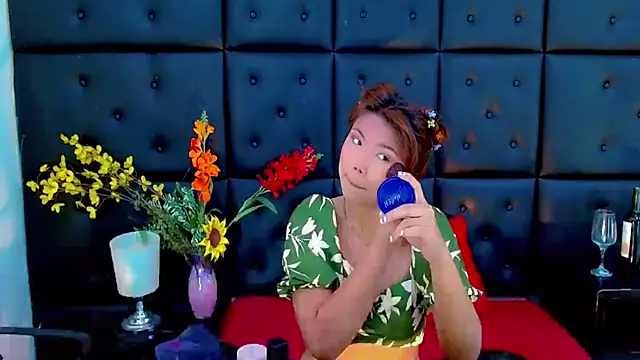 Isalombardi online show from 02/10/26, 02:59