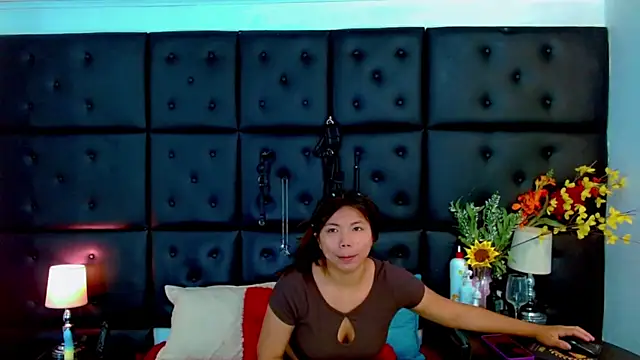 Isalombardi online show from 06/17/26, 02:47