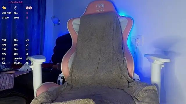 Snapshot of Fairy_Squirt chatting on 02/08/25, 08:09 Fairy Squirt online show from 02/08/25, 08:09