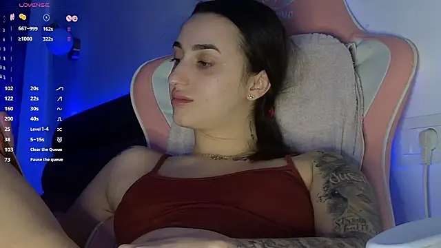 Snapshot of Fairy_Squirt chatting on 03/06/25, 08:52 Fairy Squirt online show from 03/06/25, 08:52