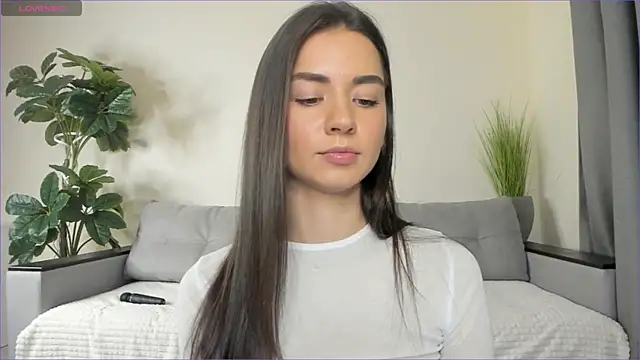 Snapshot of NicoleLuv chatting on 01/19/25, 04:14 NicoleLuv online show from 01/19/25, 04:14