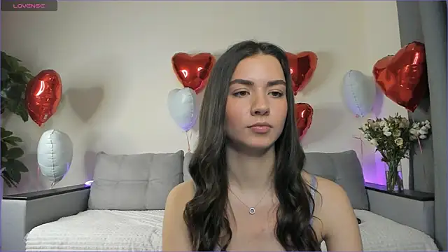 Snapshot of NicoleLuv chatting on 02/14/25, 04:09 NicoleLuv online show from 02/14/25, 04:09