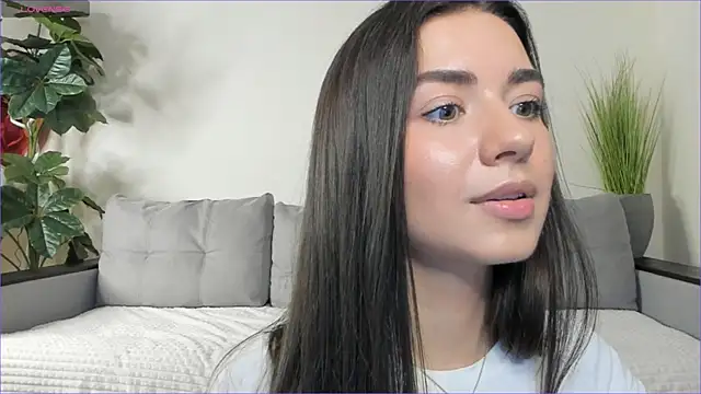 Snapshot of NicoleLuv chatting on 02/28/25, 04:10 NicoleLuv online show from 02/28/25, 04:10