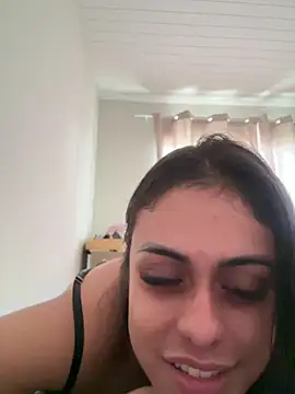 amorinha99 online show from 04/28/26, 12:54