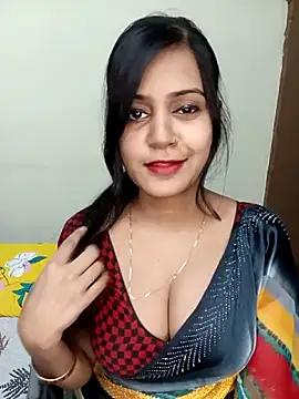 Miss-Riyasingh online show from 11/18/25, 04:55